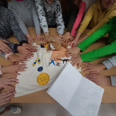 Bralni projekt Naša mala knjižnica